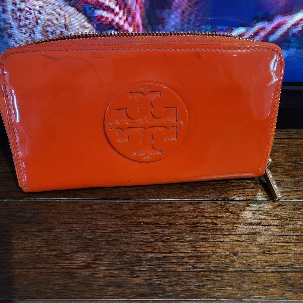 Tory Burch orange patent leather wallet